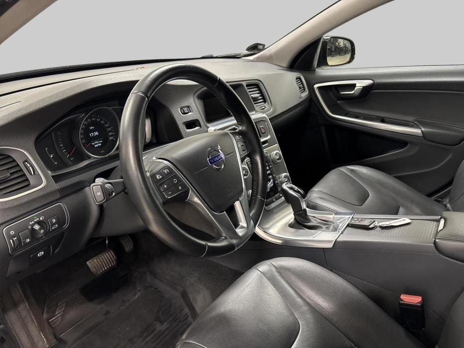 VOLVO V60 Cross Country 2016