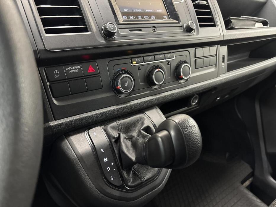 VOLKSWAGEN Caravelle 2017