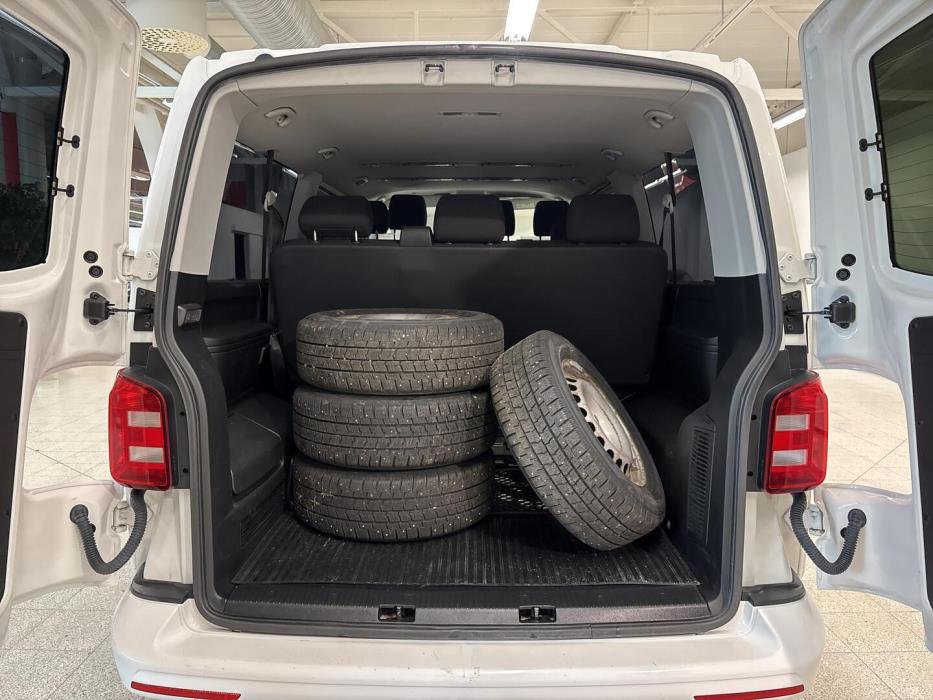 VOLKSWAGEN Caravelle 2017