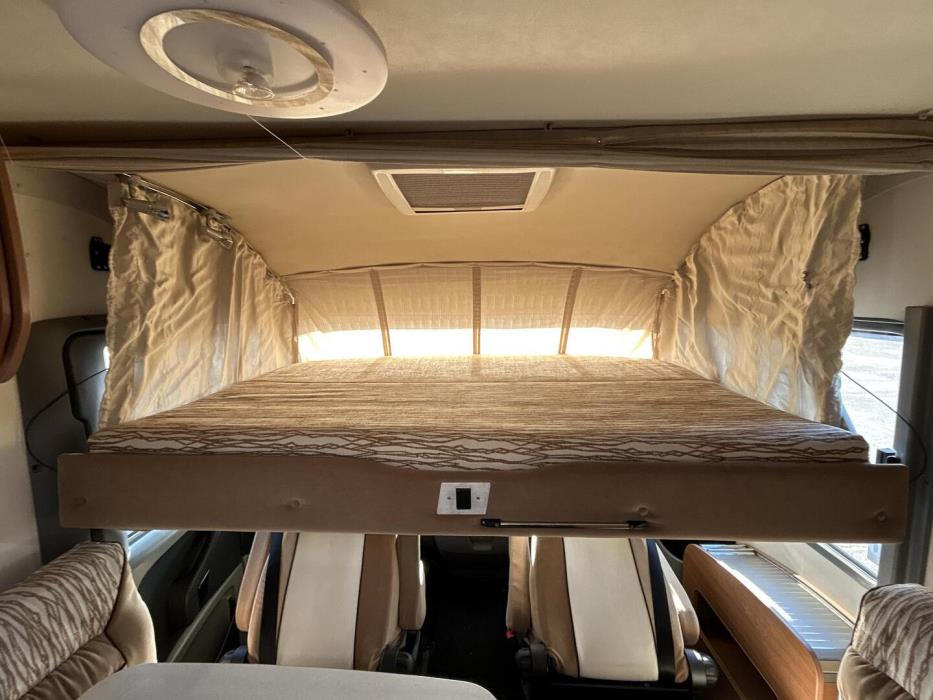 BÜRSTNER AVIANO I727 2010