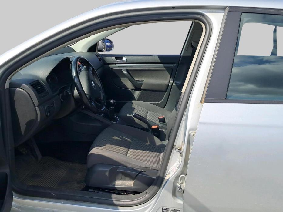 VOLKSWAGEN Jetta 2008