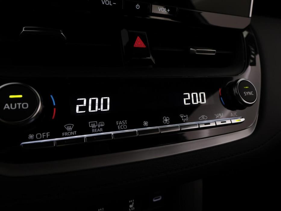 TOYOTA COROLLA CROSS 2025