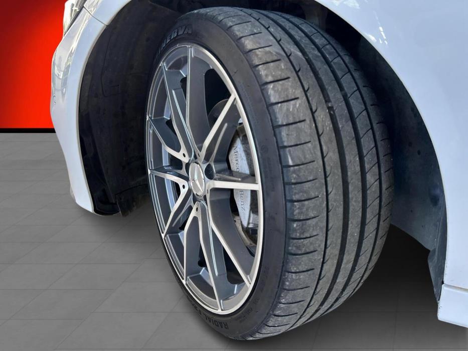 MERCEDES-BENZ C 2015