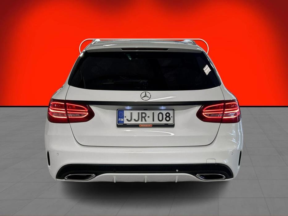 MERCEDES-BENZ C 2015