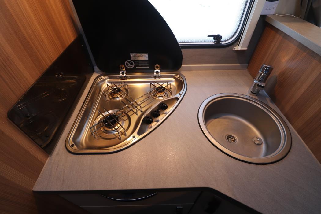 WEINSBERG CARASUITE 700 ME 2018