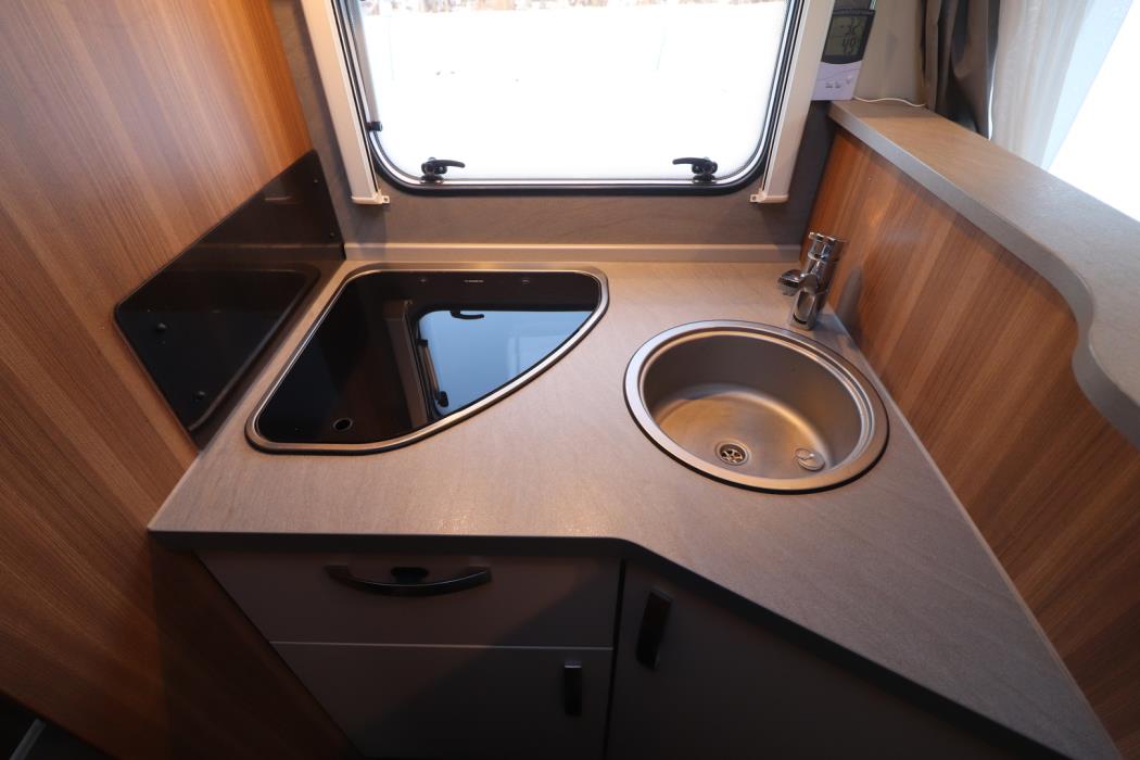 WEINSBERG CARASUITE 700 ME 2018