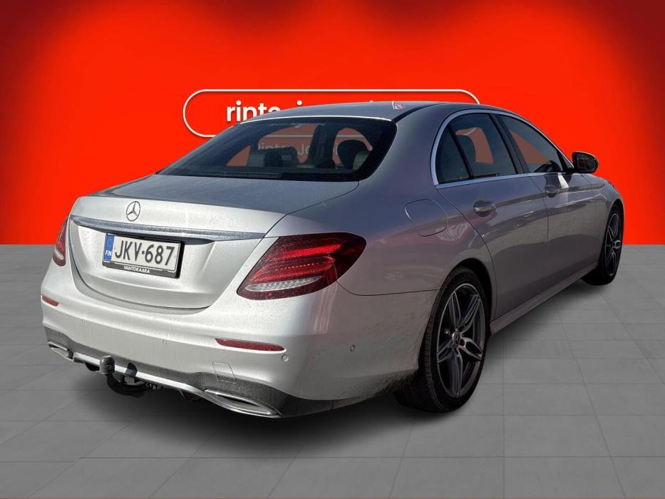 MERCEDES-BENZ E 2018