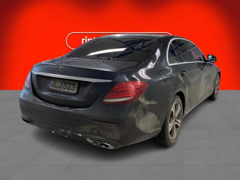 MERCEDES-BENZ E 2019