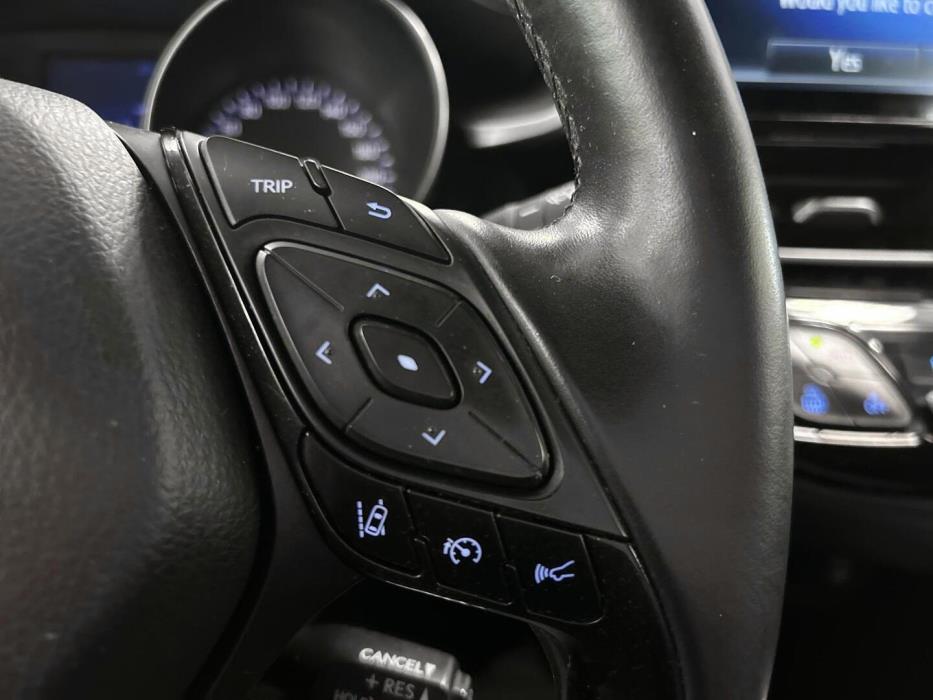 TOYOTA C-HR 2019