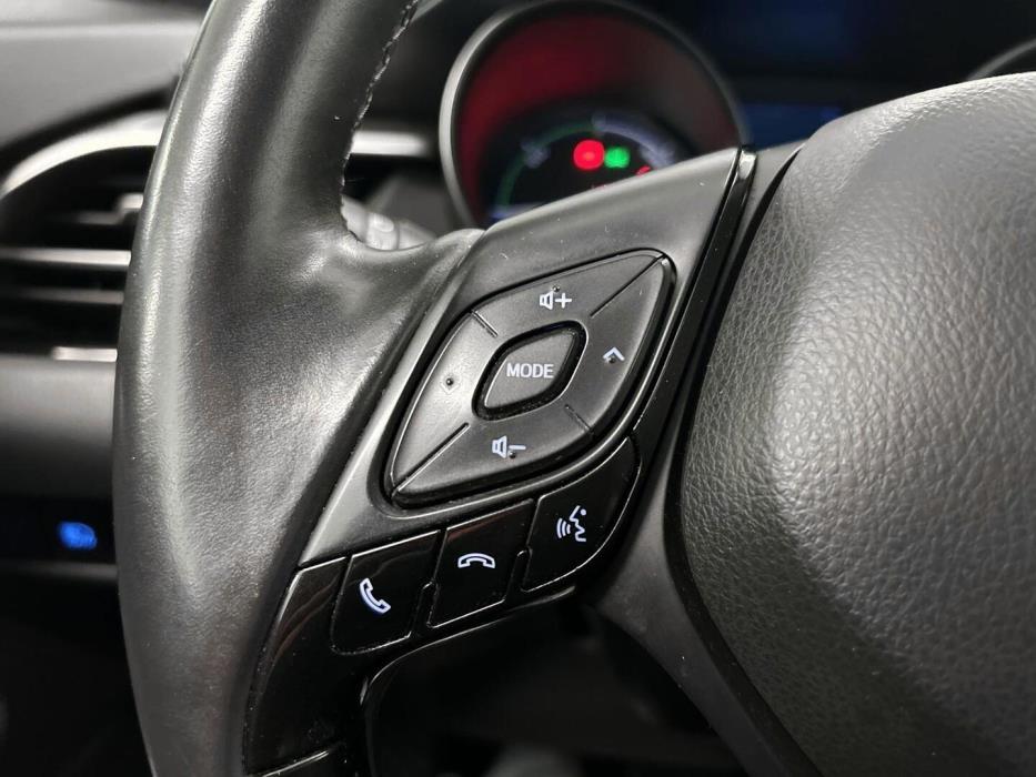 TOYOTA C-HR 2019
