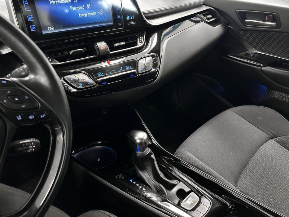 TOYOTA C-HR 2019