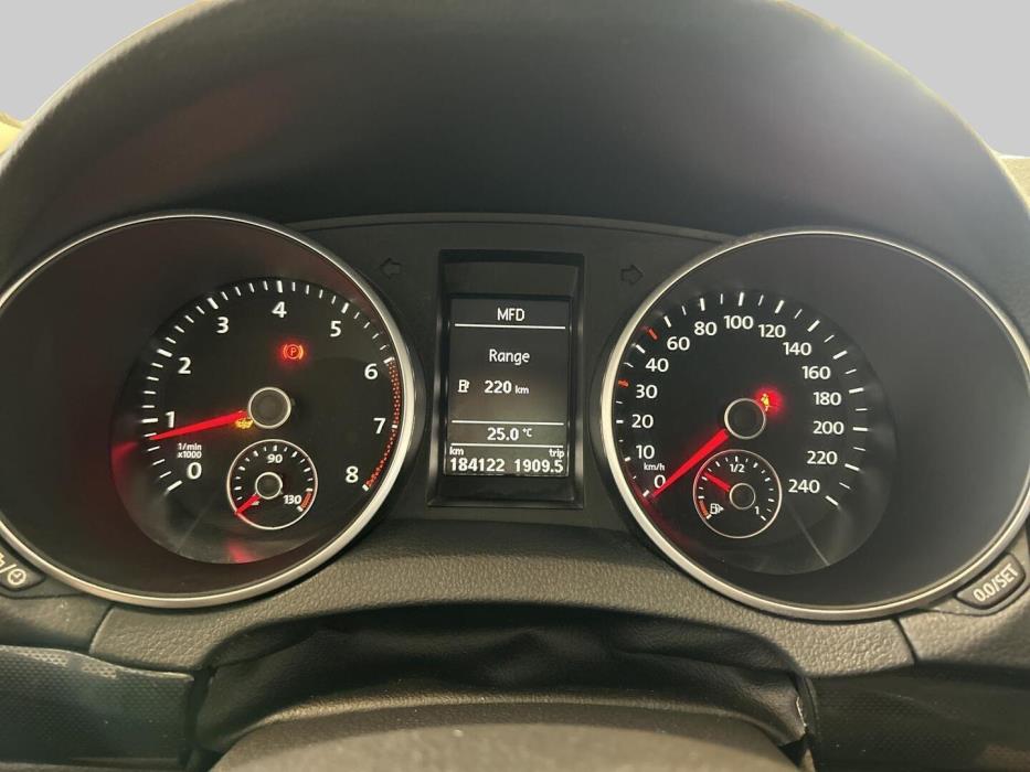 VOLKSWAGEN Golf 2012