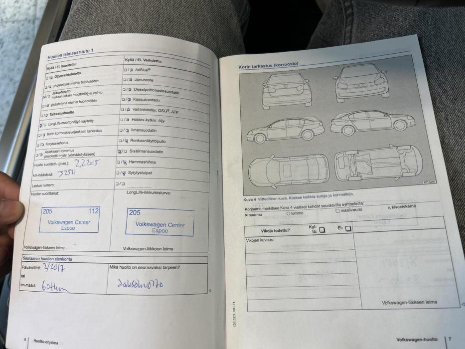 VOLKSWAGEN Golf 2012