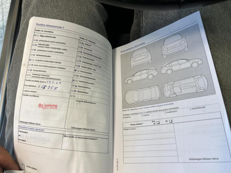VOLKSWAGEN Golf 2012