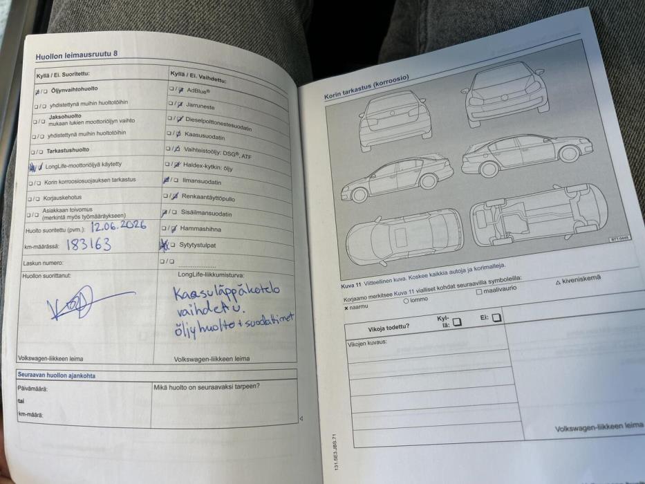 VOLKSWAGEN Golf 2012