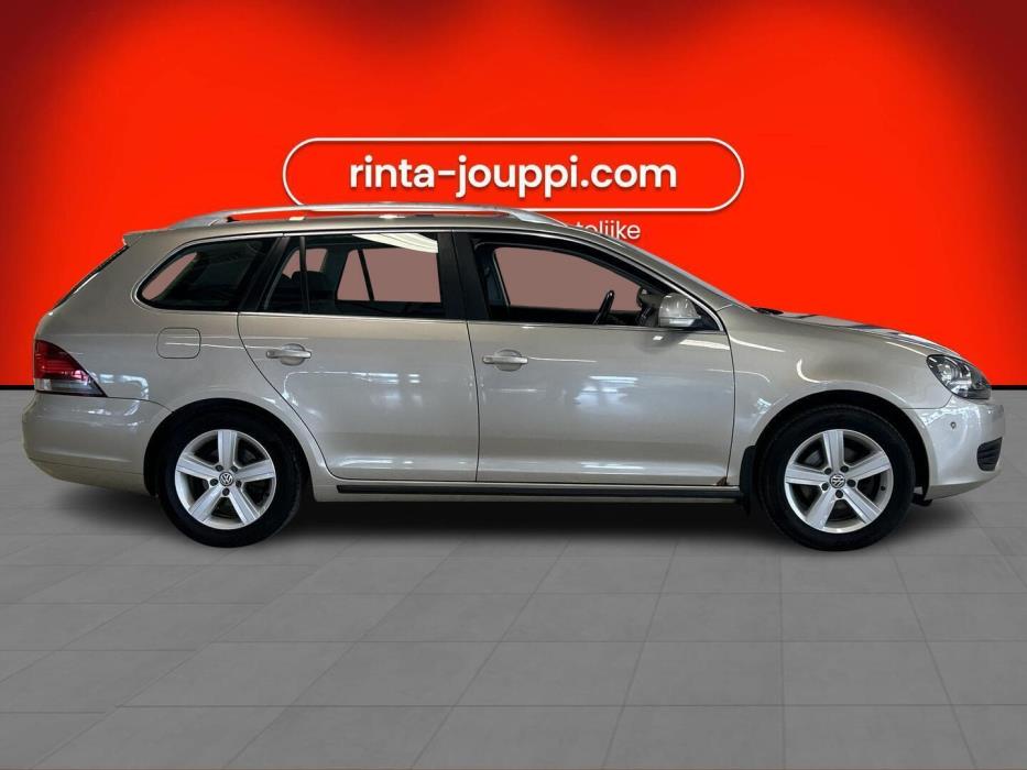 VOLKSWAGEN Golf 2012