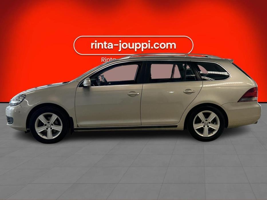 VOLKSWAGEN Golf 2012