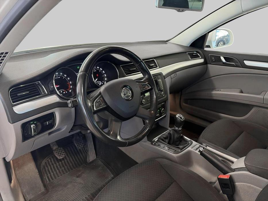 SKODA Superb 2014