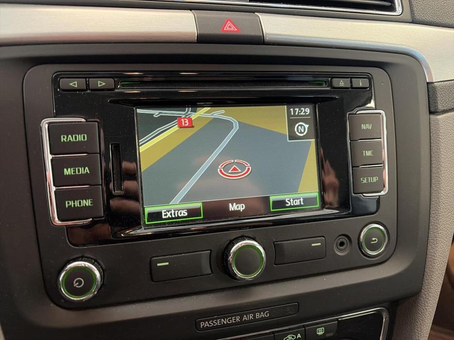 SKODA Superb 2014