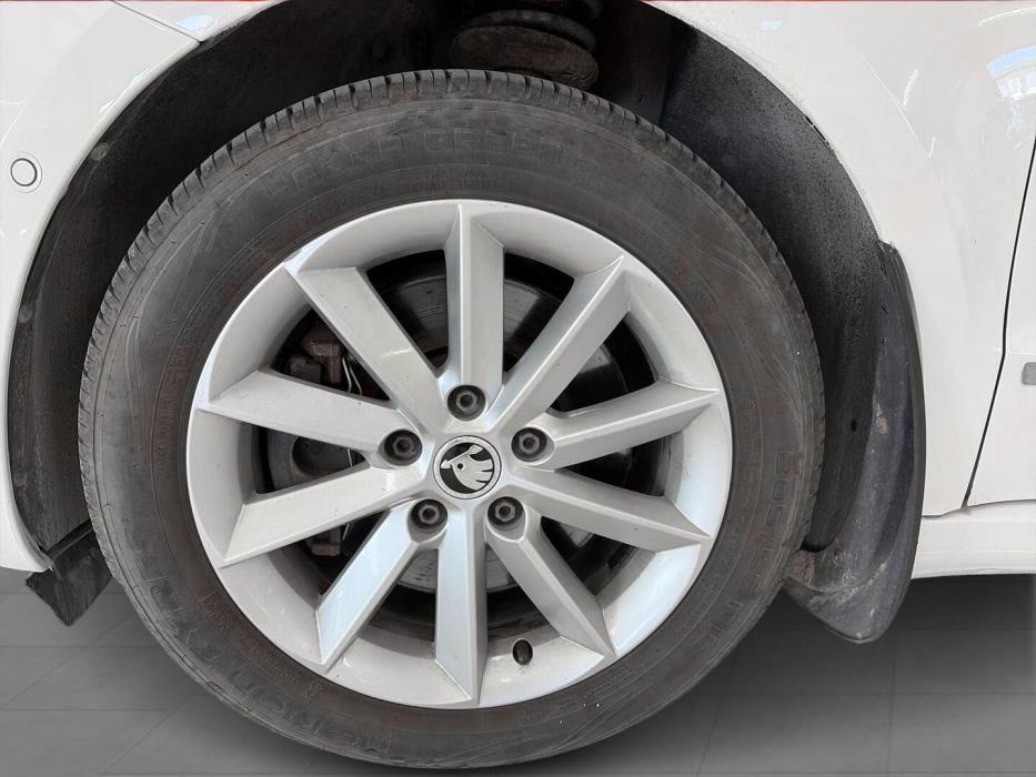 SKODA Superb 2014