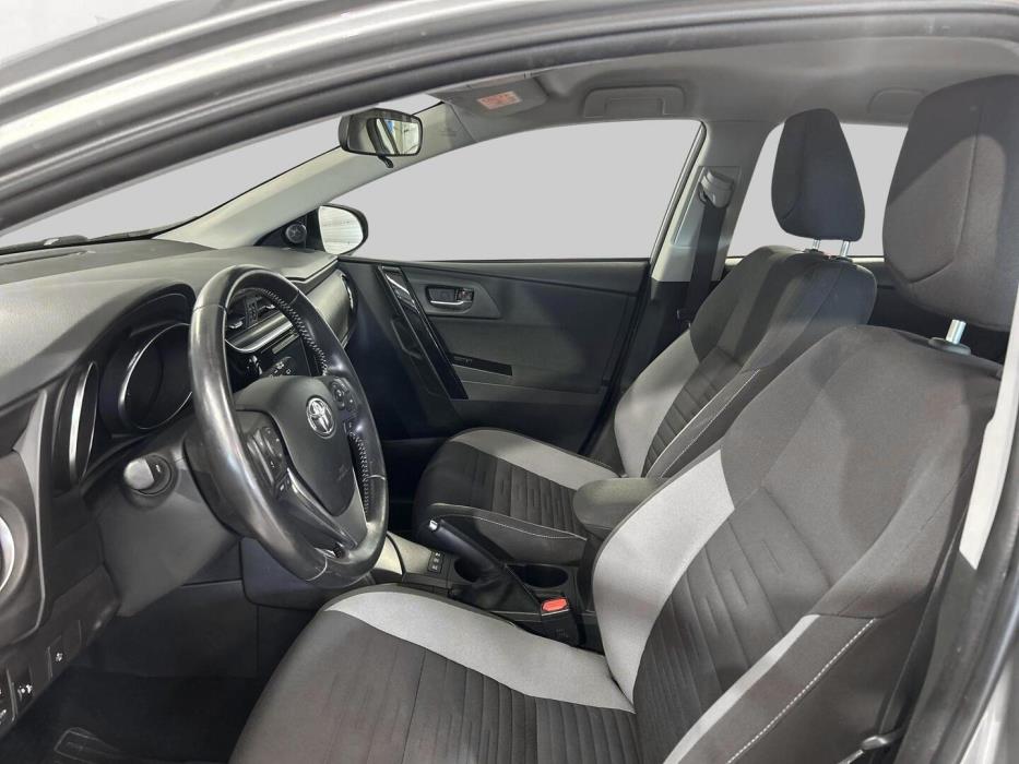 TOYOTA Auris 2018