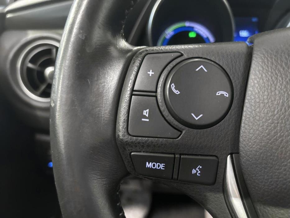 TOYOTA Auris 2018