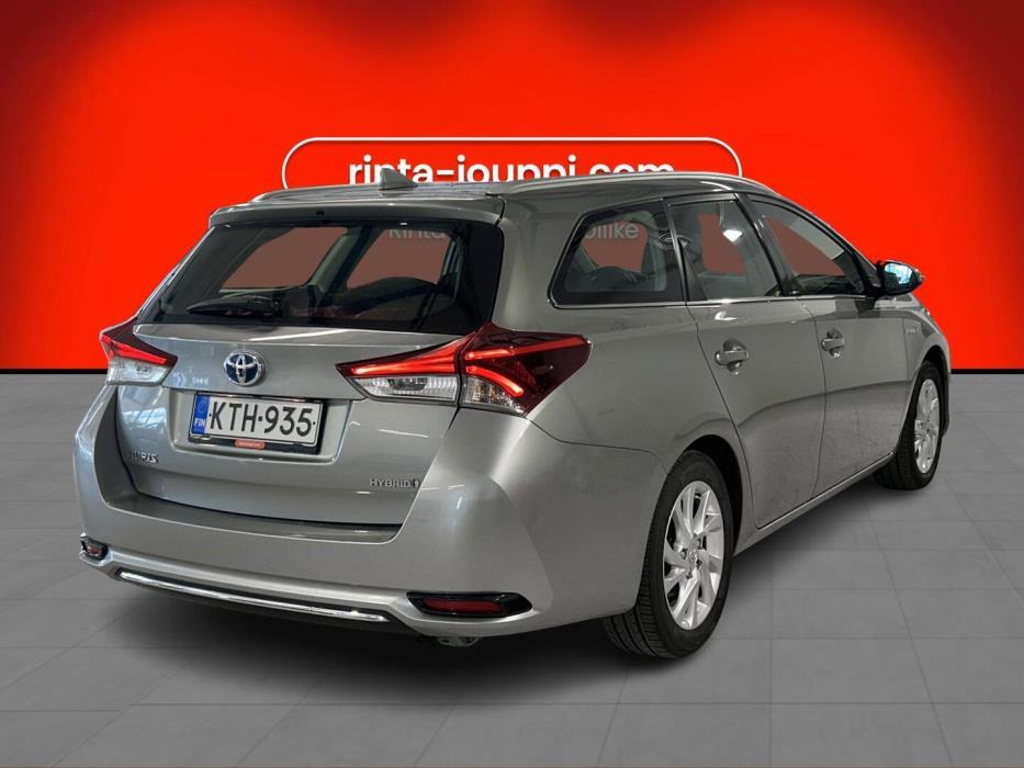 TOYOTA Auris 2018