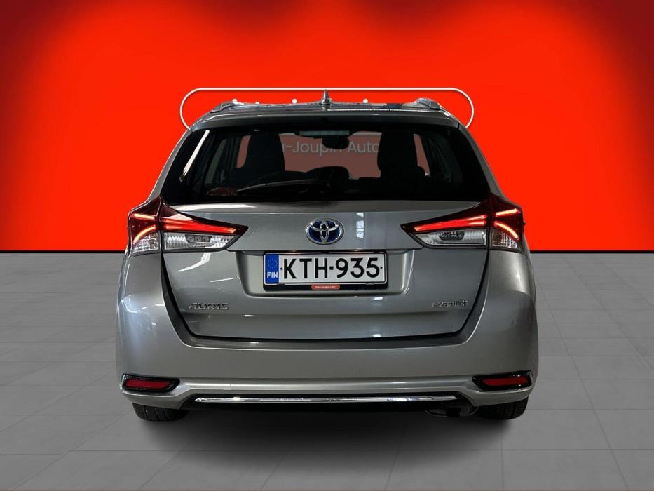 TOYOTA Auris 2018