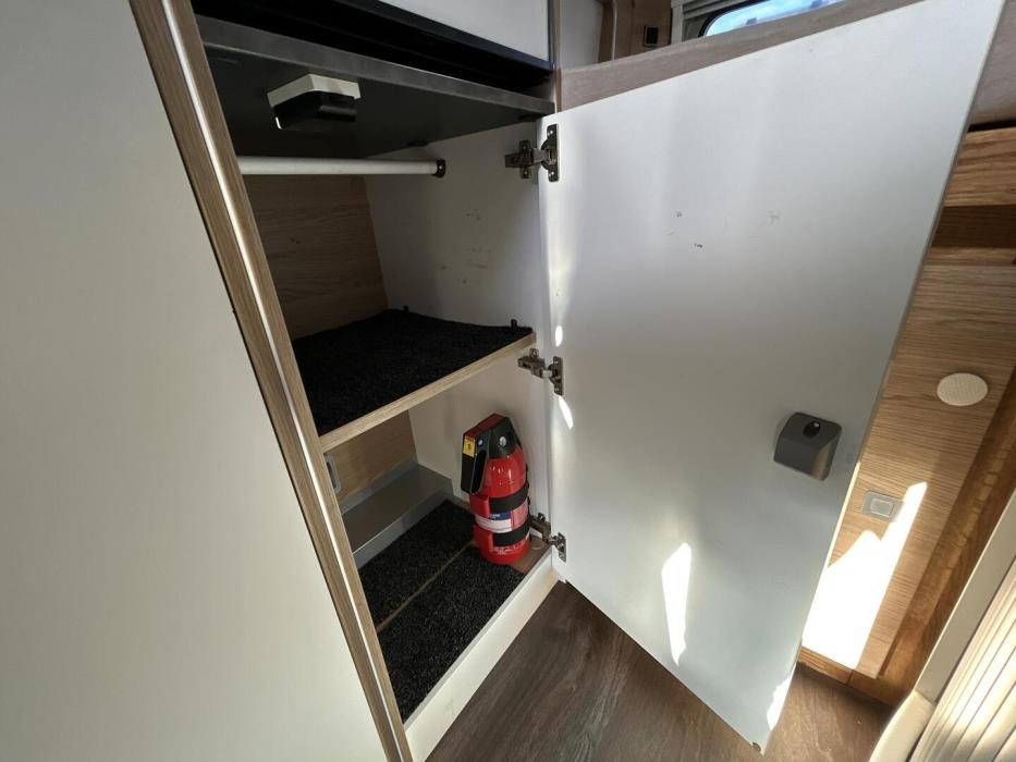 SUNLIGHT CLIFF 600 2019