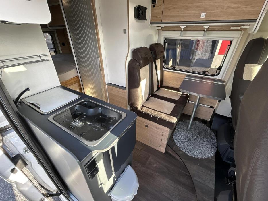 SUNLIGHT CLIFF 600 2019