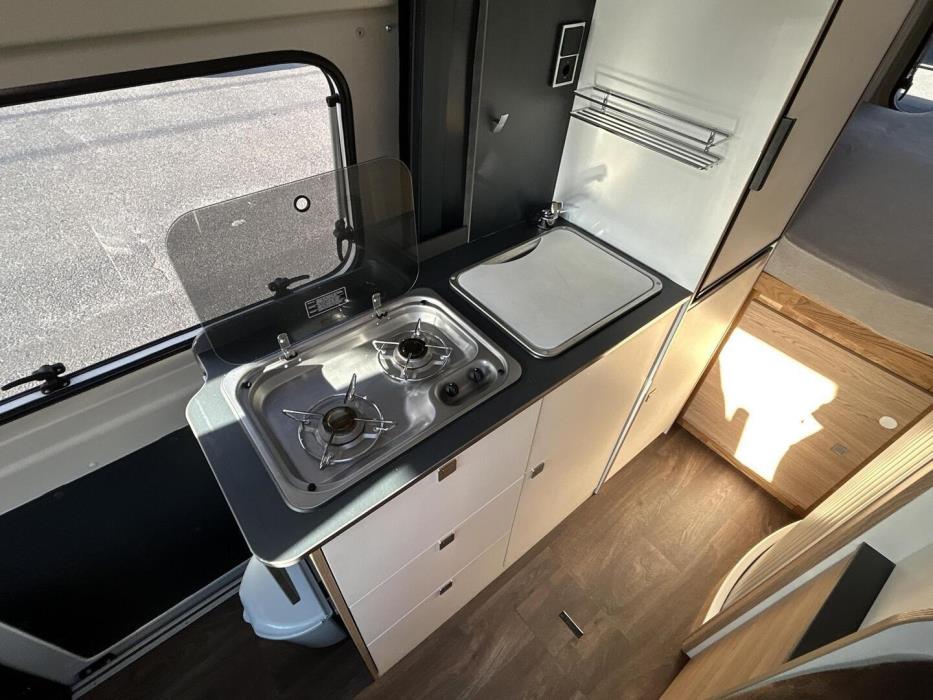 SUNLIGHT CLIFF 600 2019