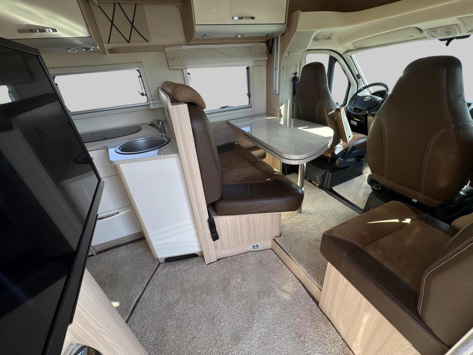 BÜRSTNER Ixeo Time It 726G 2017