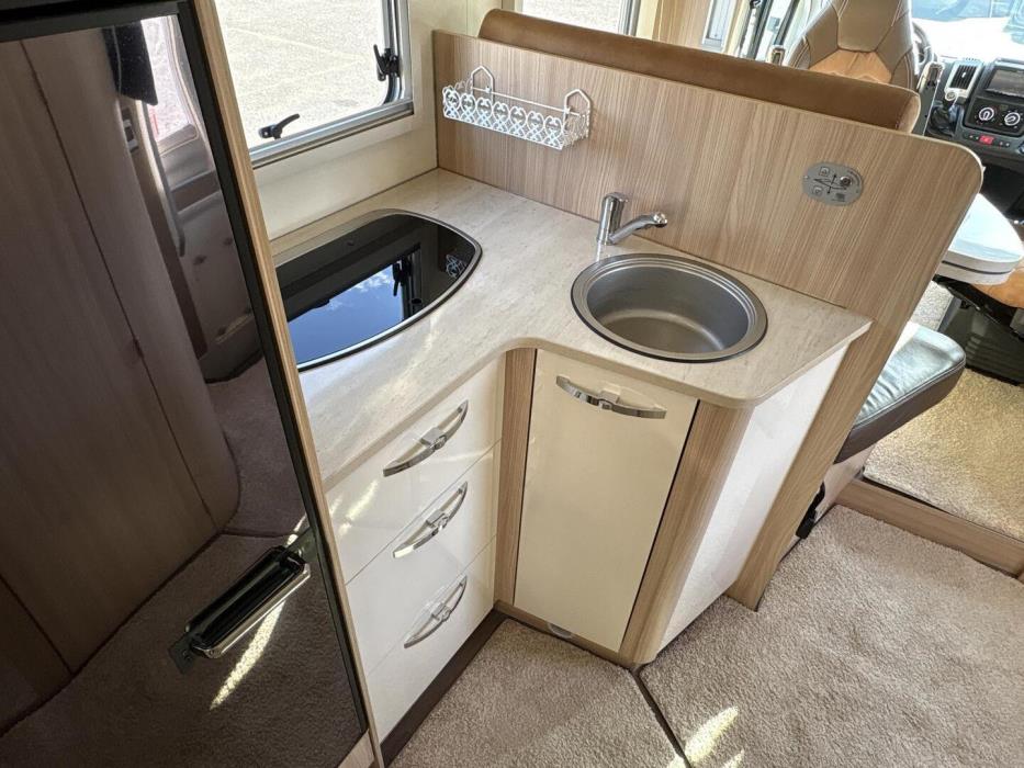 BÜRSTNER Ixeo Time It 726G 2017