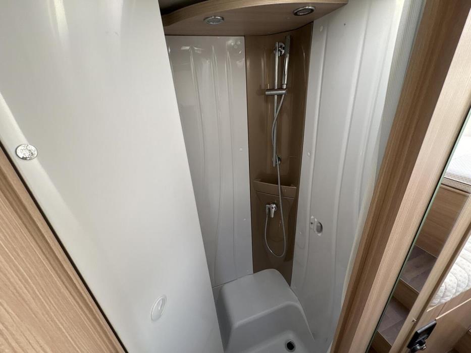 BÜRSTNER Ixeo Time It 726G 2017