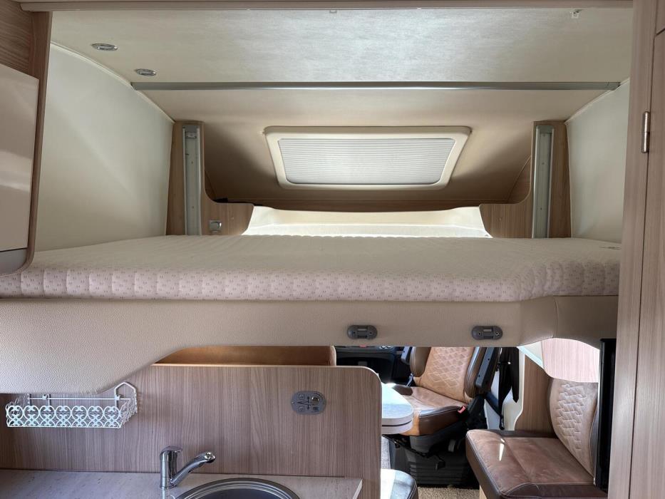 BÜRSTNER Ixeo Time It 726G 2017