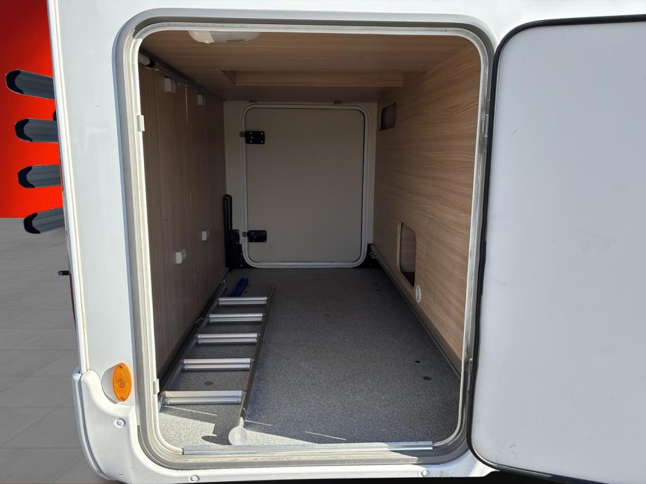 BÜRSTNER Ixeo Time It 726G 2017