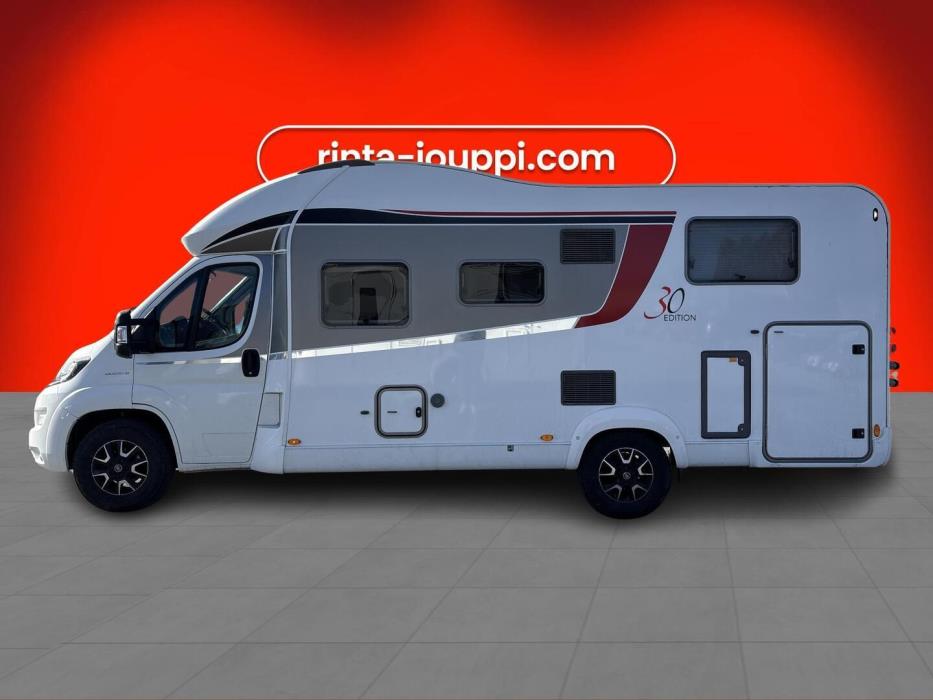 BÜRSTNER Ixeo Time It 726G 2017