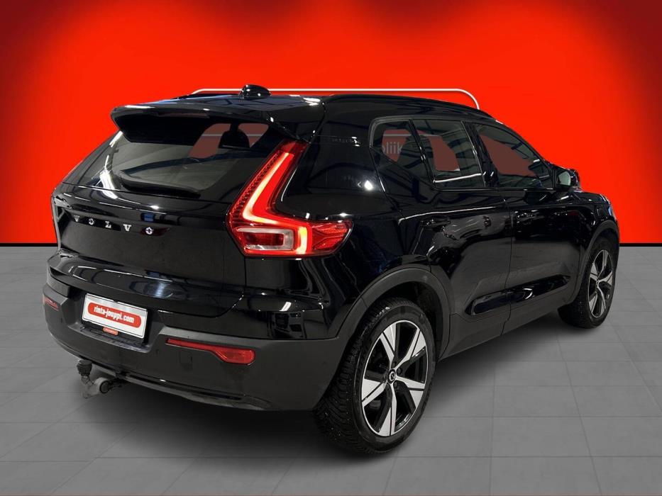 VOLVO XC40 2021