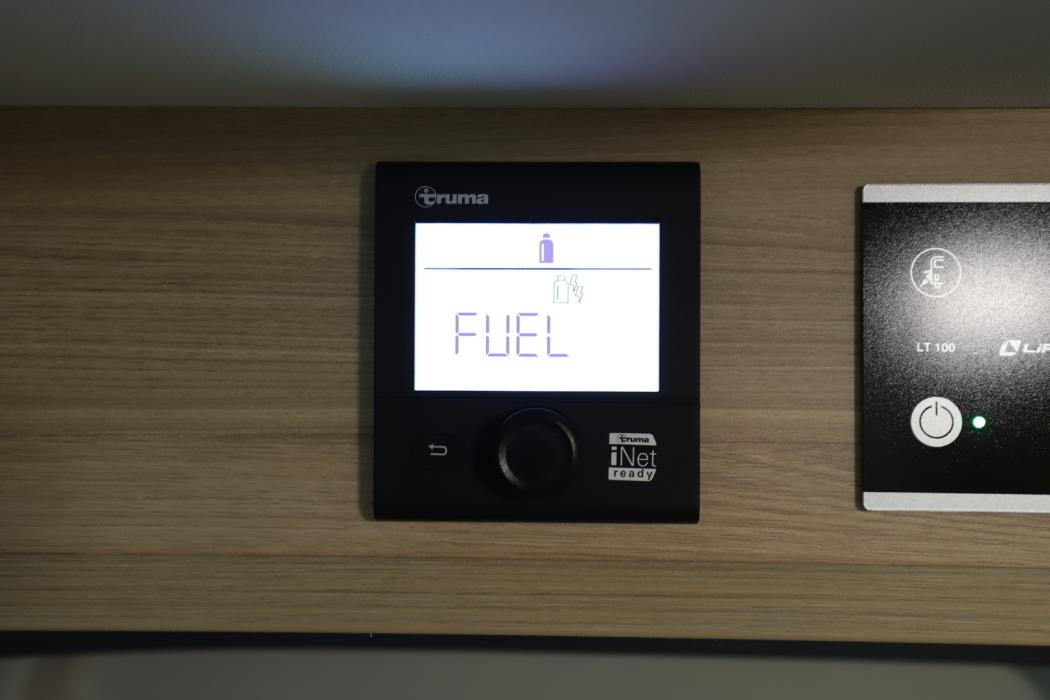 ROADCAR VAN R 601 2024