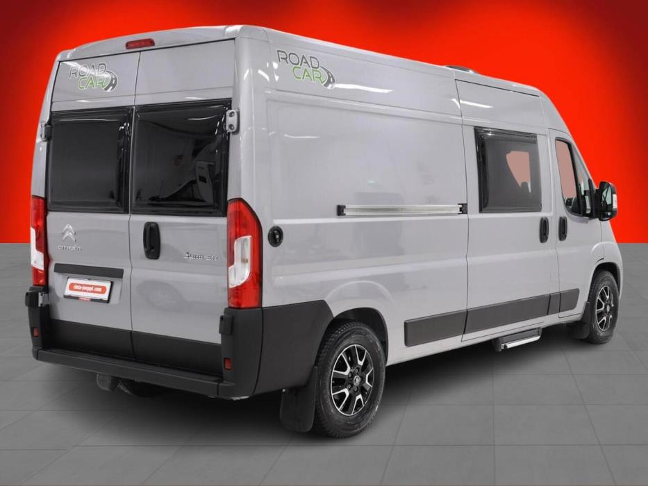 ROADCAR VAN R 601 2024