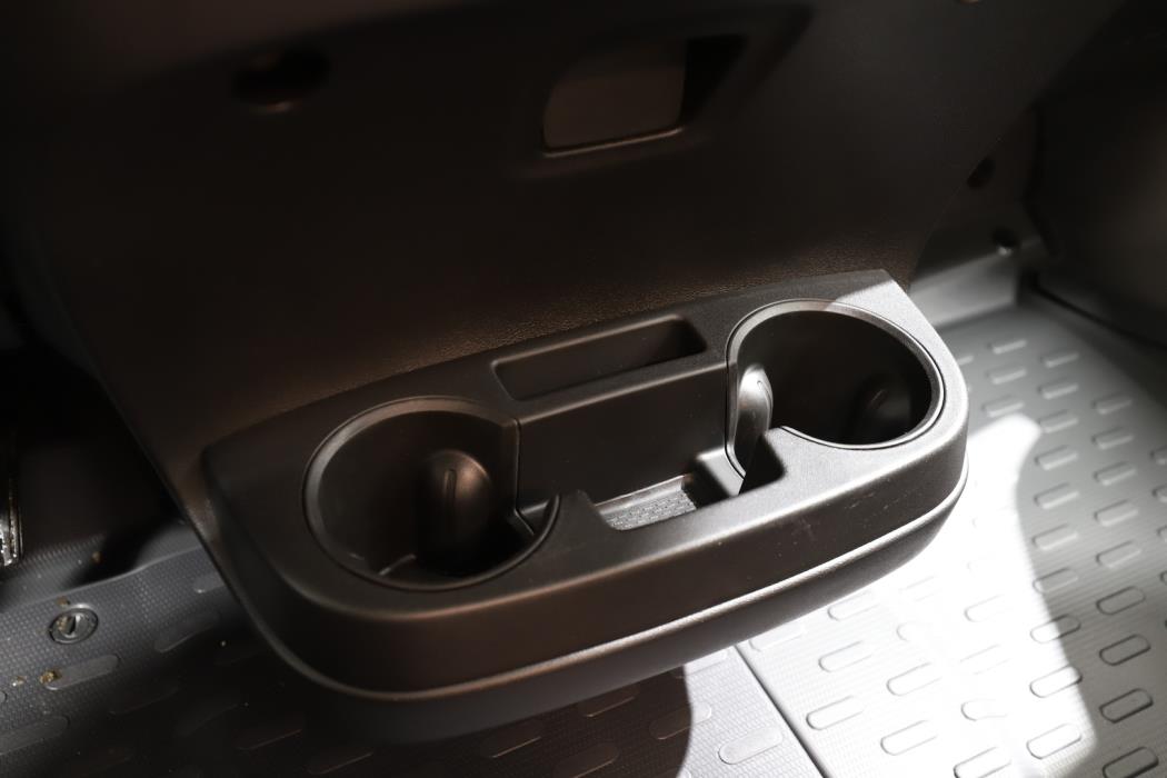 ROADCAR VAN R 601 2024