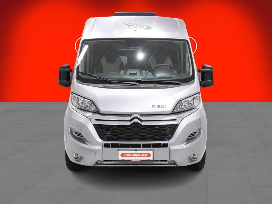 ROADCAR VAN R 601 2024