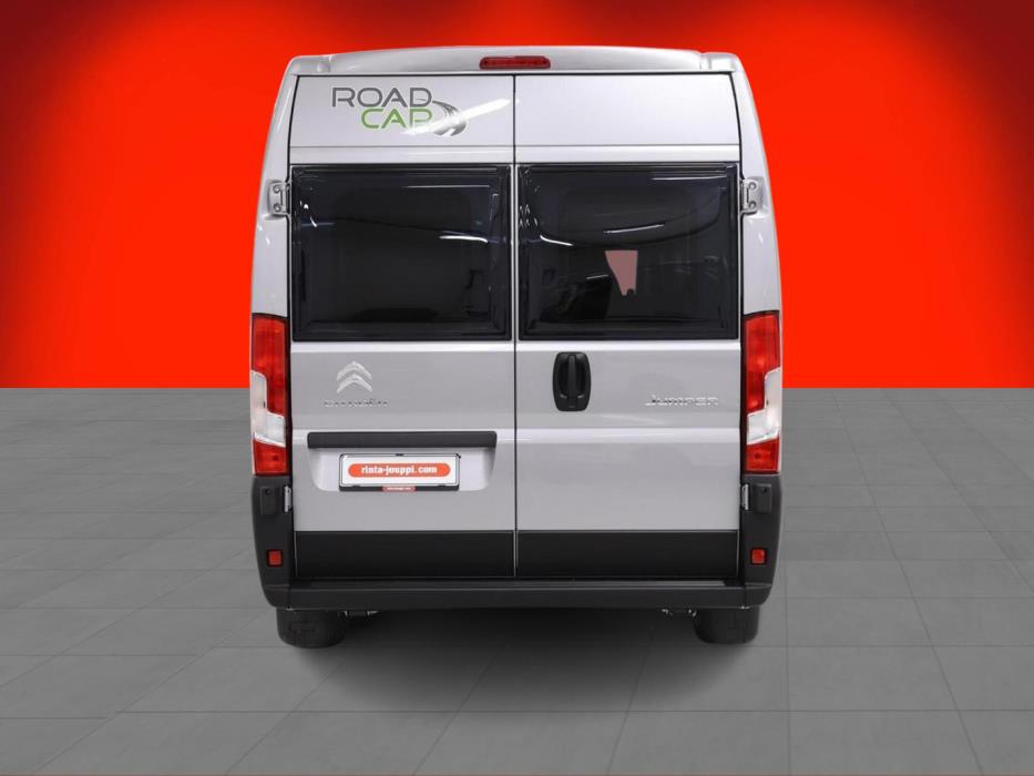 ROADCAR VAN R 601 2024