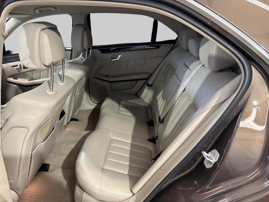 MERCEDES-BENZ E 2013