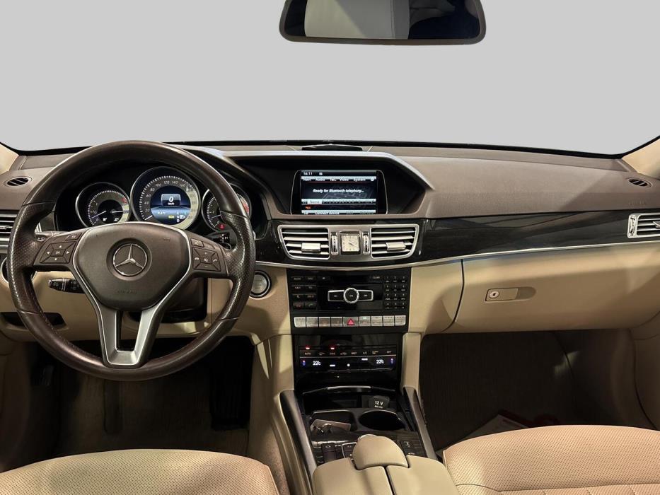 MERCEDES-BENZ E 2013