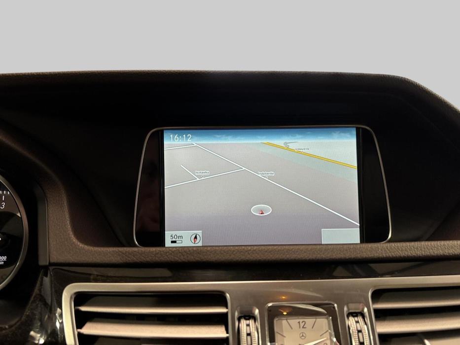 MERCEDES-BENZ E 2013