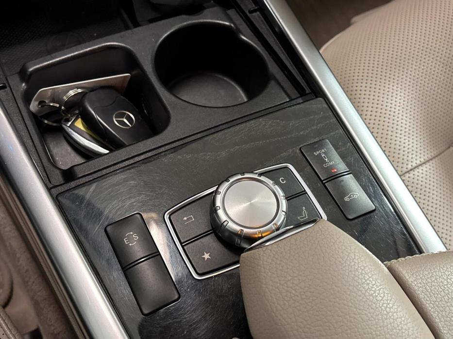 MERCEDES-BENZ E 2013