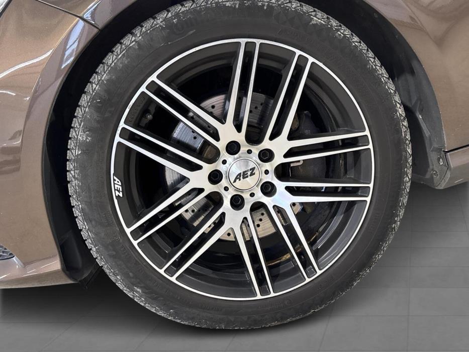 MERCEDES-BENZ E 2013