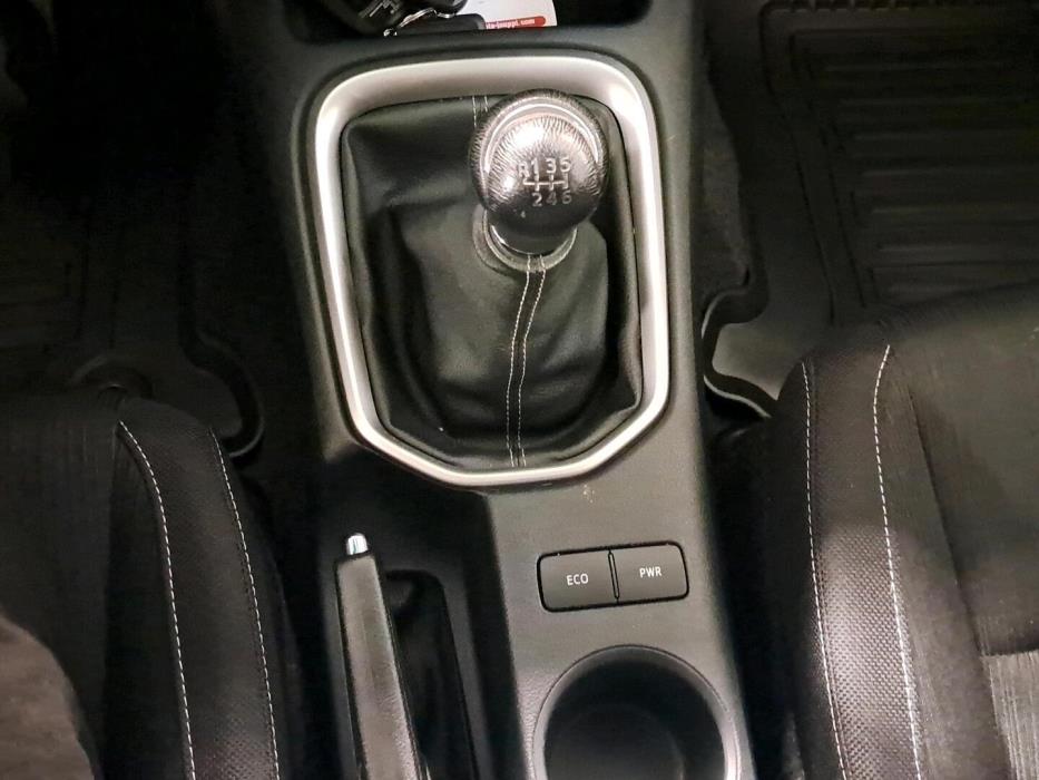 TOYOTA Hilux 2025
