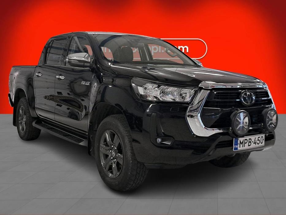 TOYOTA Hilux 2025